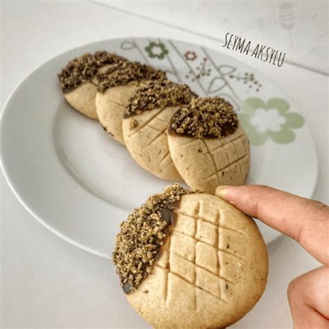 az malzemeli şekerli kurabiye tarifi